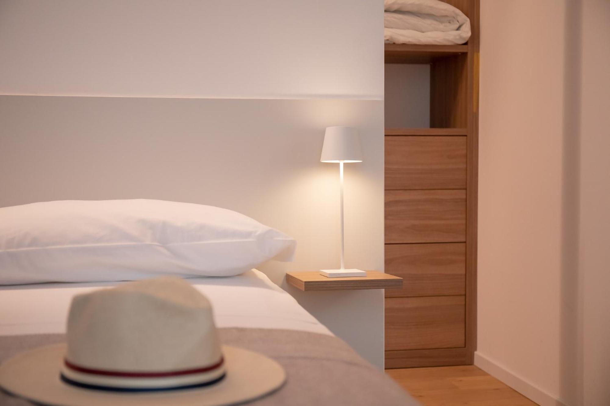 Amendola City View Apartments Suite Romantica Como Exterior foto