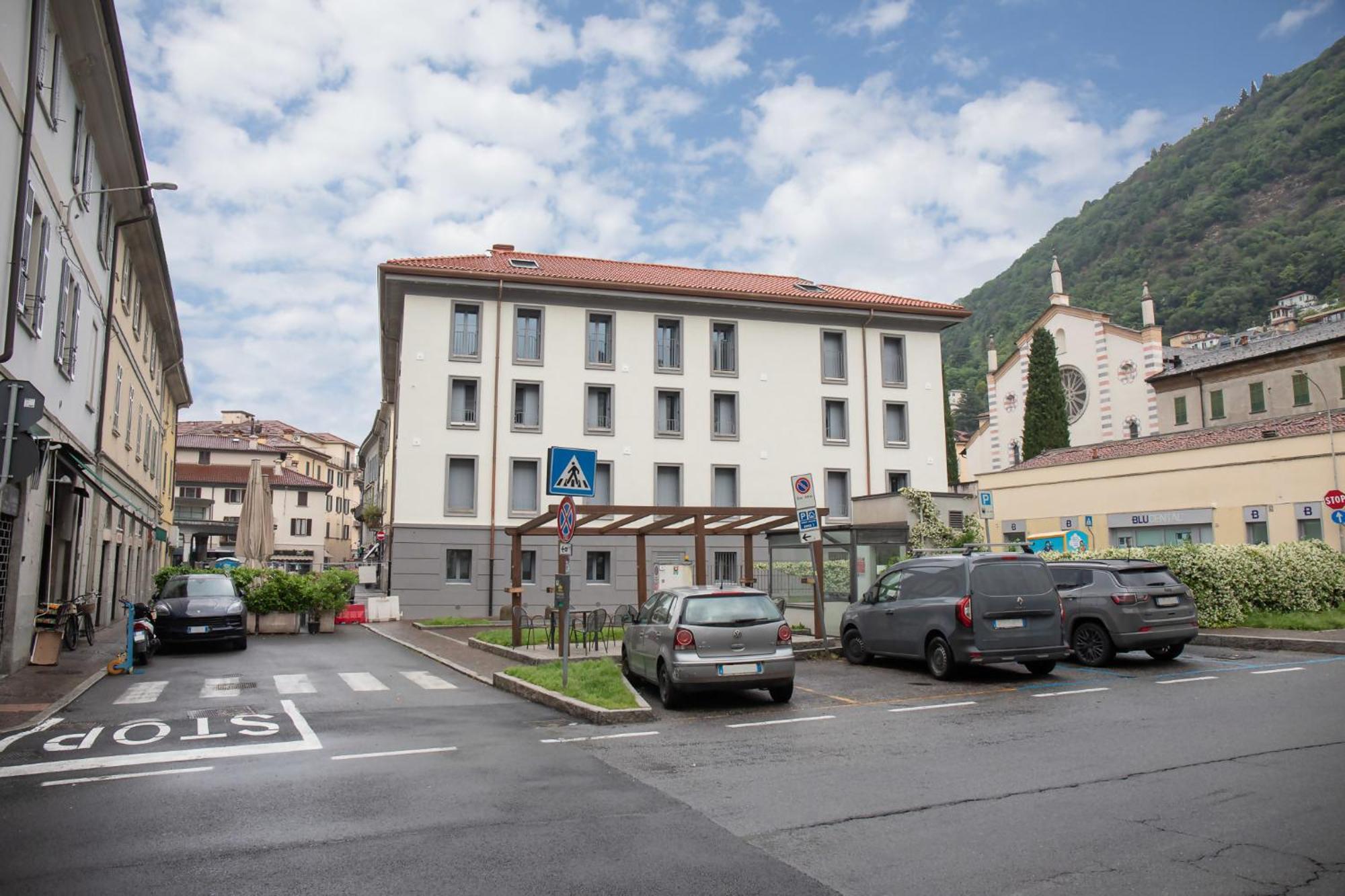 Amendola City View Apartments Suite Romantica Como Exterior foto